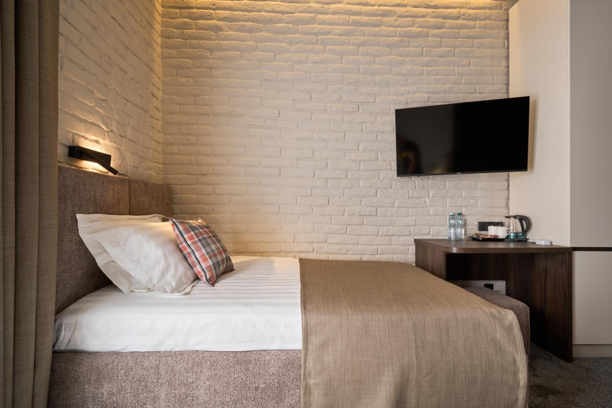Fimka Apart Hotel Ivano-Frankivsk Luaran gambar