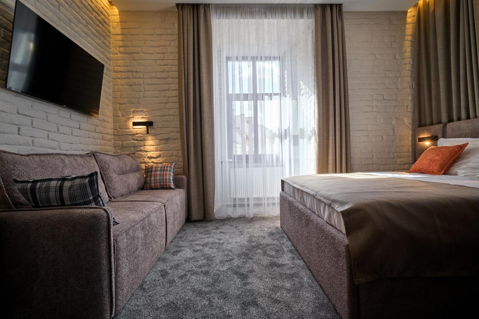Fimka Apart Hotel Ivano-Frankivsk Luaran gambar